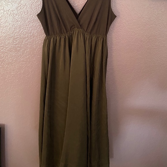 Beautiful Long Dress ❣️ - Picture 8 of 8